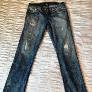Rock & Republic Men’s Vaughn Distressed Jeans